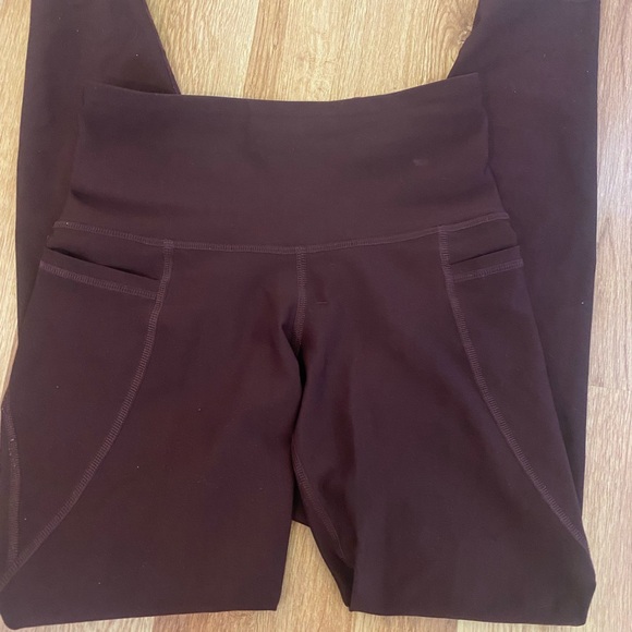 Old Navy Active Elevate Legging - Picture 3 of 4